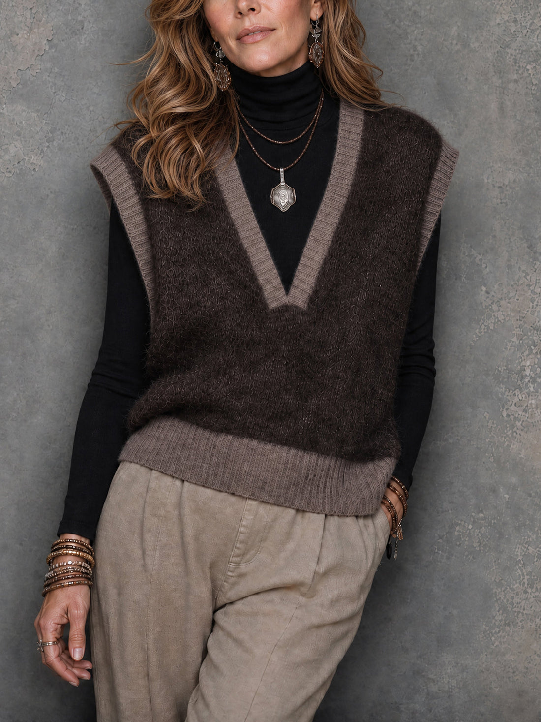 ElevenOra Chic Brown-Gray Brown Colorblock V-Neck Sleeveless Loose-Fit Knit Vest Top
