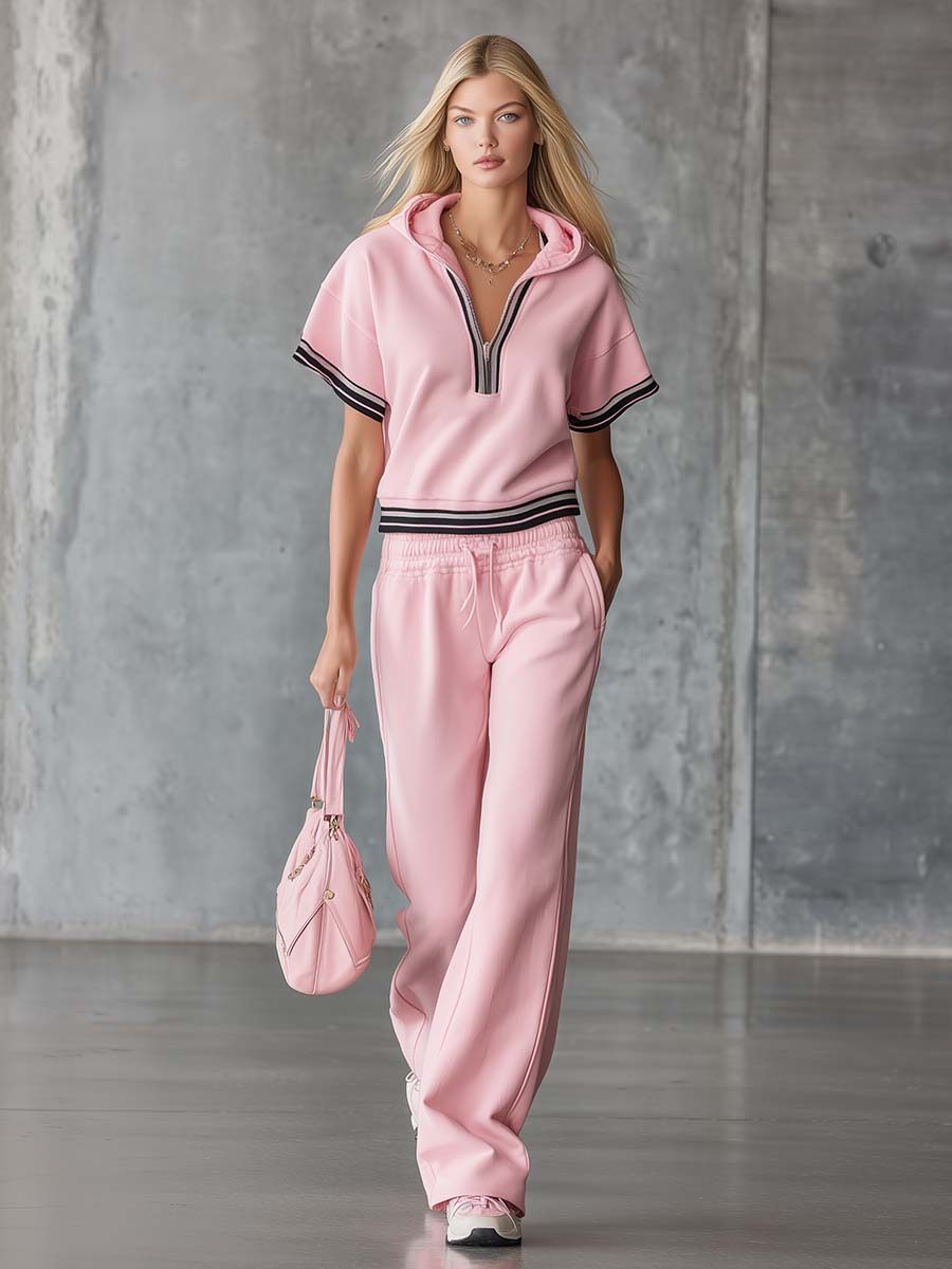 Kamila – sports outfit with hood